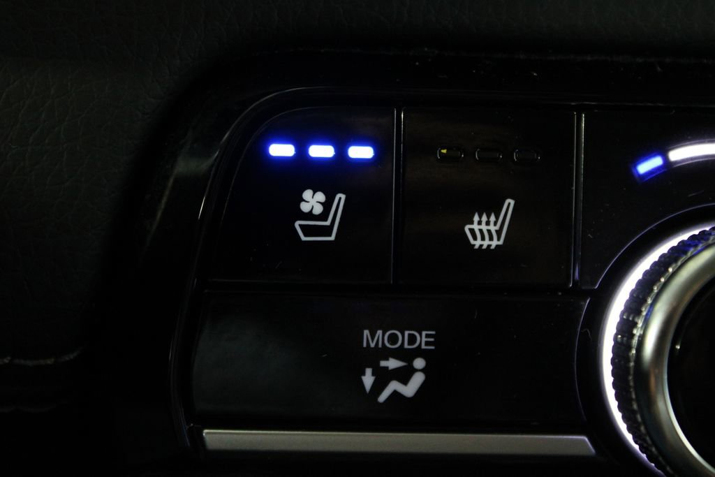 Used 2024 Honda Pilot Elite image 35
