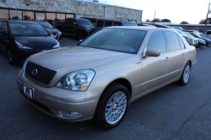 Used 2002 Lexus LS 430 RWD image 3