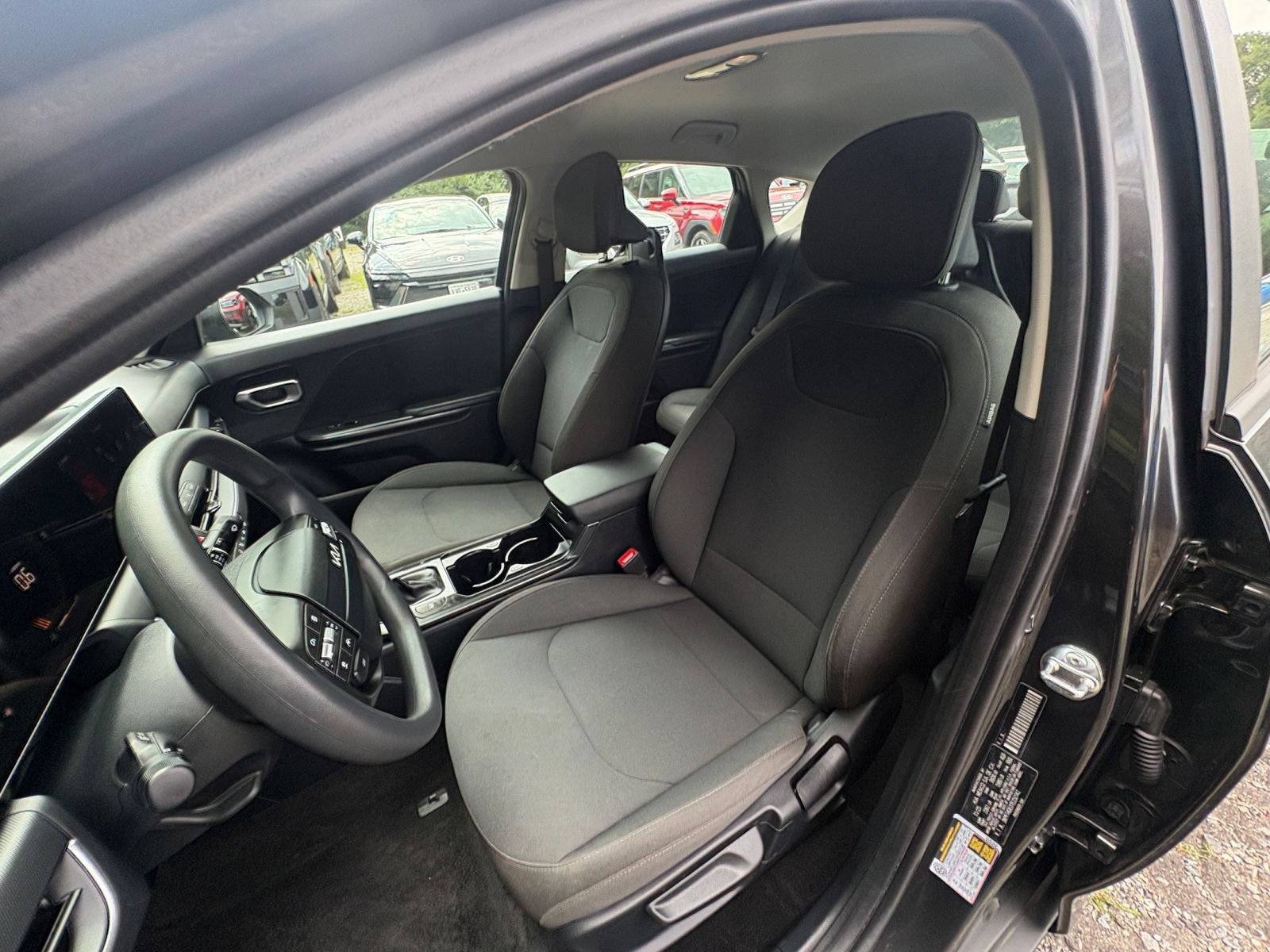 Used 2026 Kia K4 FWD image 33