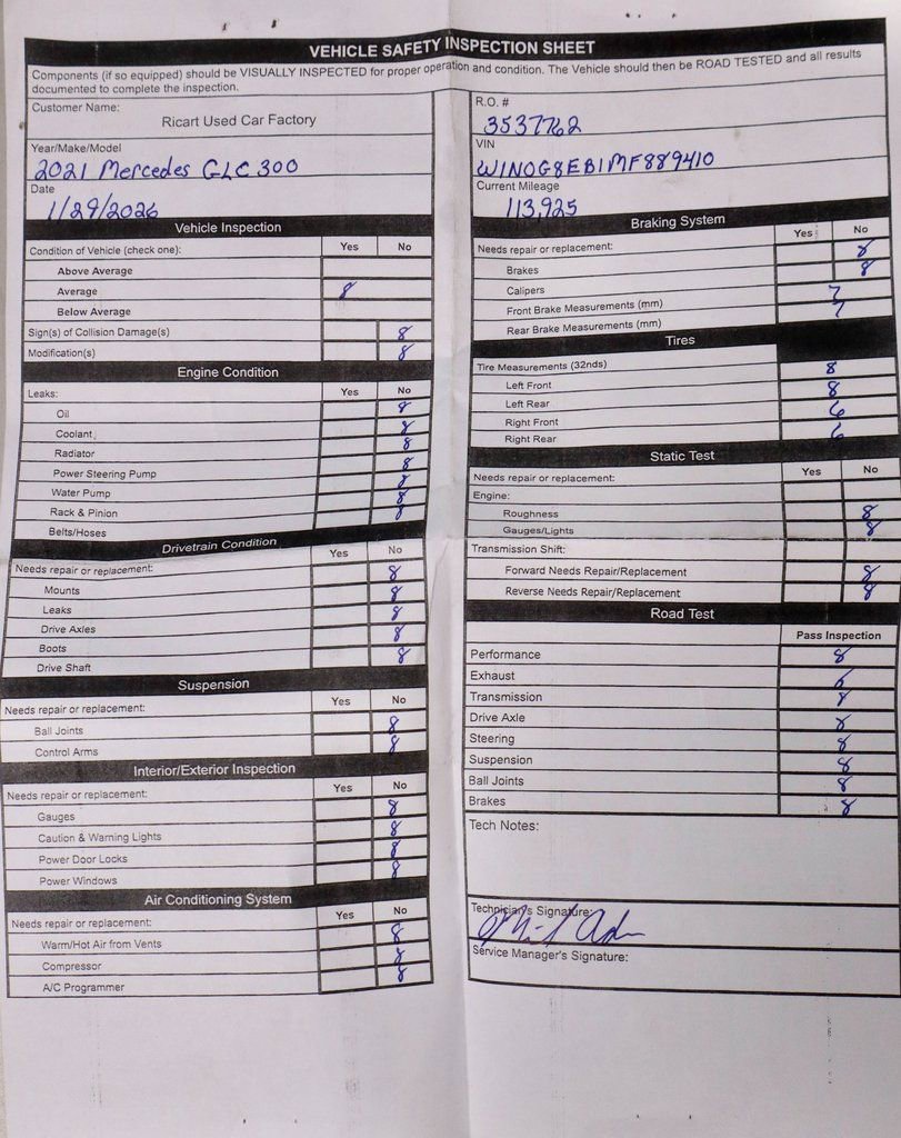 Used 2021 Mercedes-Benz GLC 300 4MATIC image 5