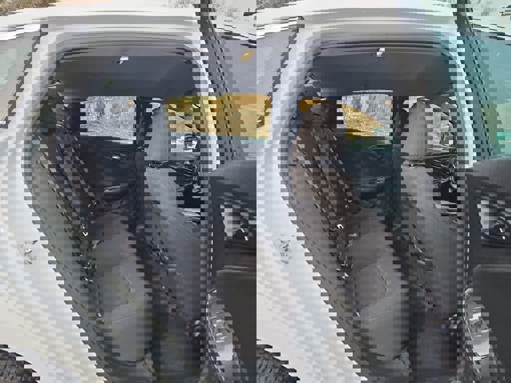 Used 2024 Chevrolet Malibu LT image 24