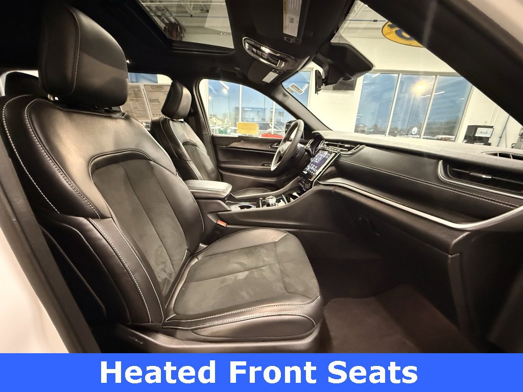 Certified 2025 Jeep Grand Cherokee Altitude image 15