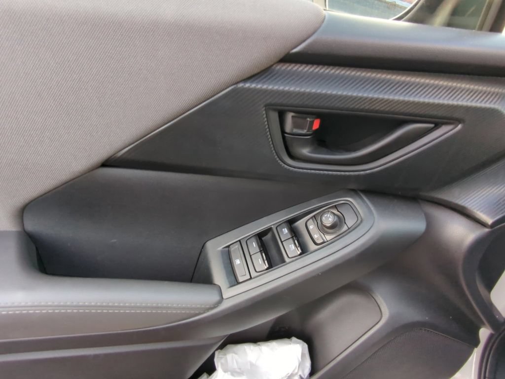 Used 2024 Subaru Crosstrek 2.0i Premium AWD/4WD image 8