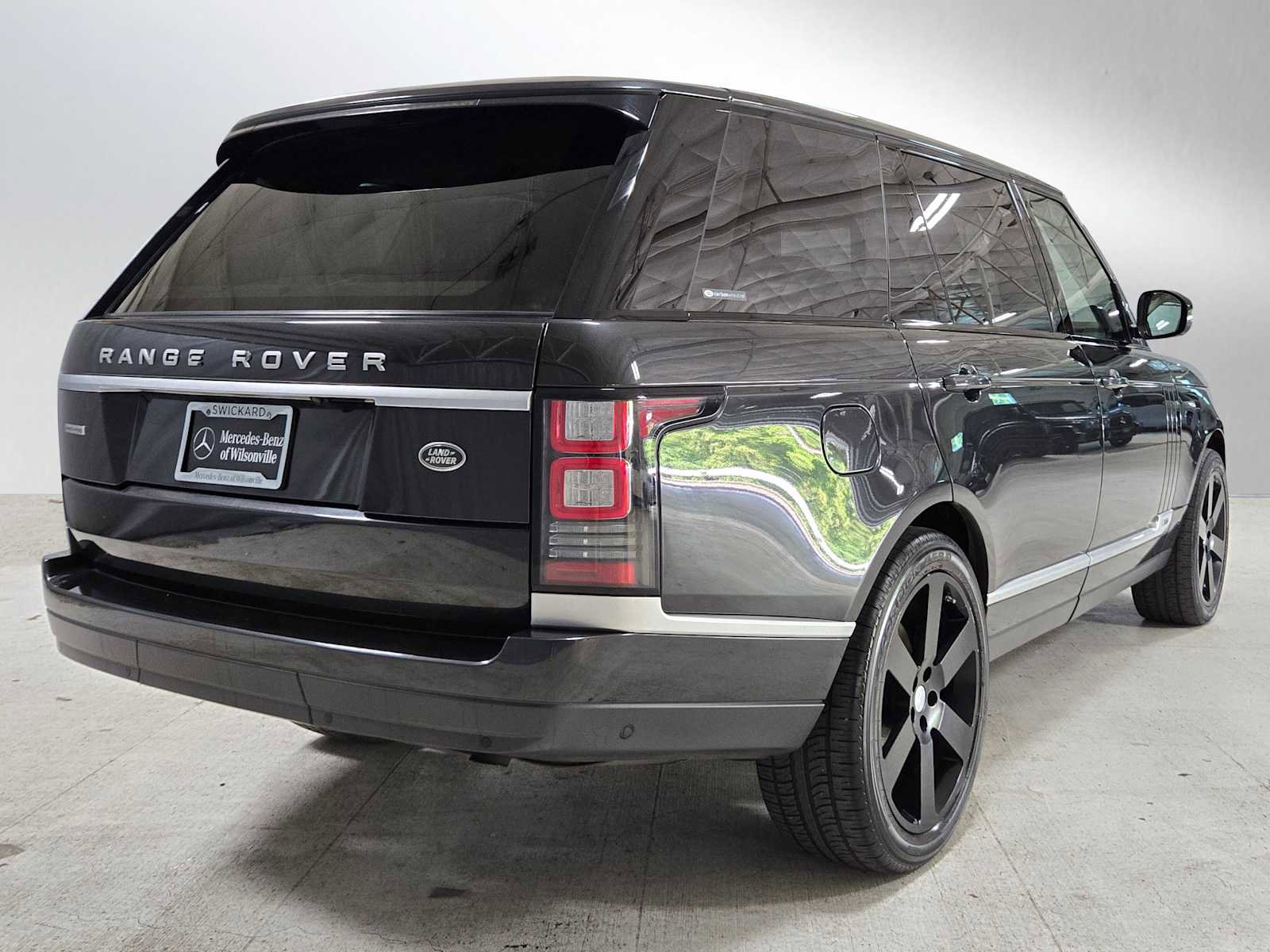 Used 2014 Land Rover Range Rover Long Wheelbase Supercharged AWD/4WD image 3