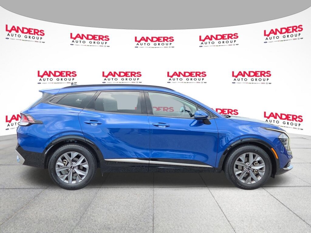 Used 2025 Kia Sportage SX FWD image 2