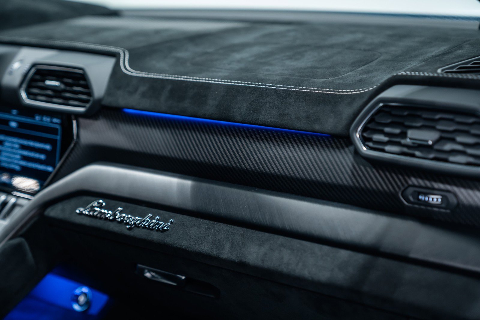 Used 2024 Lamborghini Urus Performante image 22