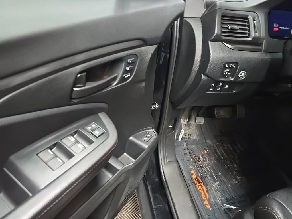 Used 2023 Honda Passport TrailSport image 28