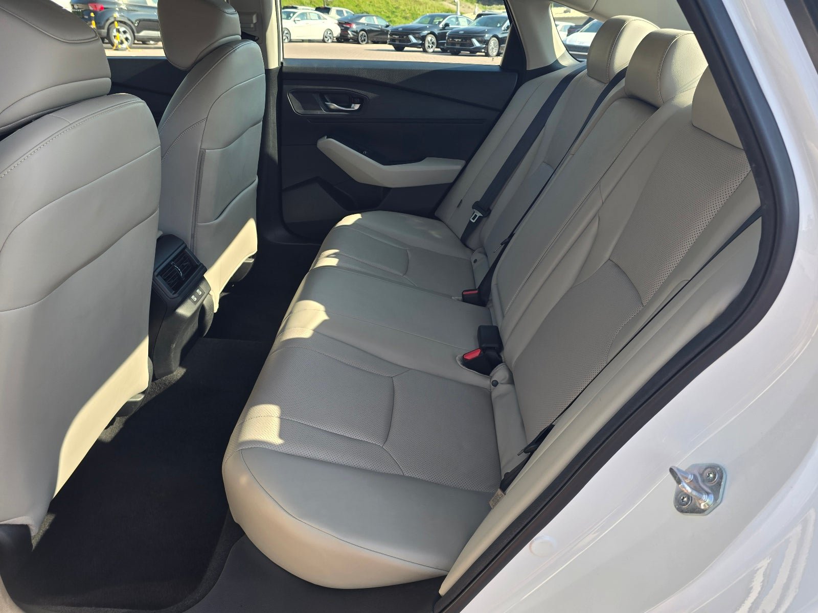 Used 2024 Honda Accord EX-L image 10