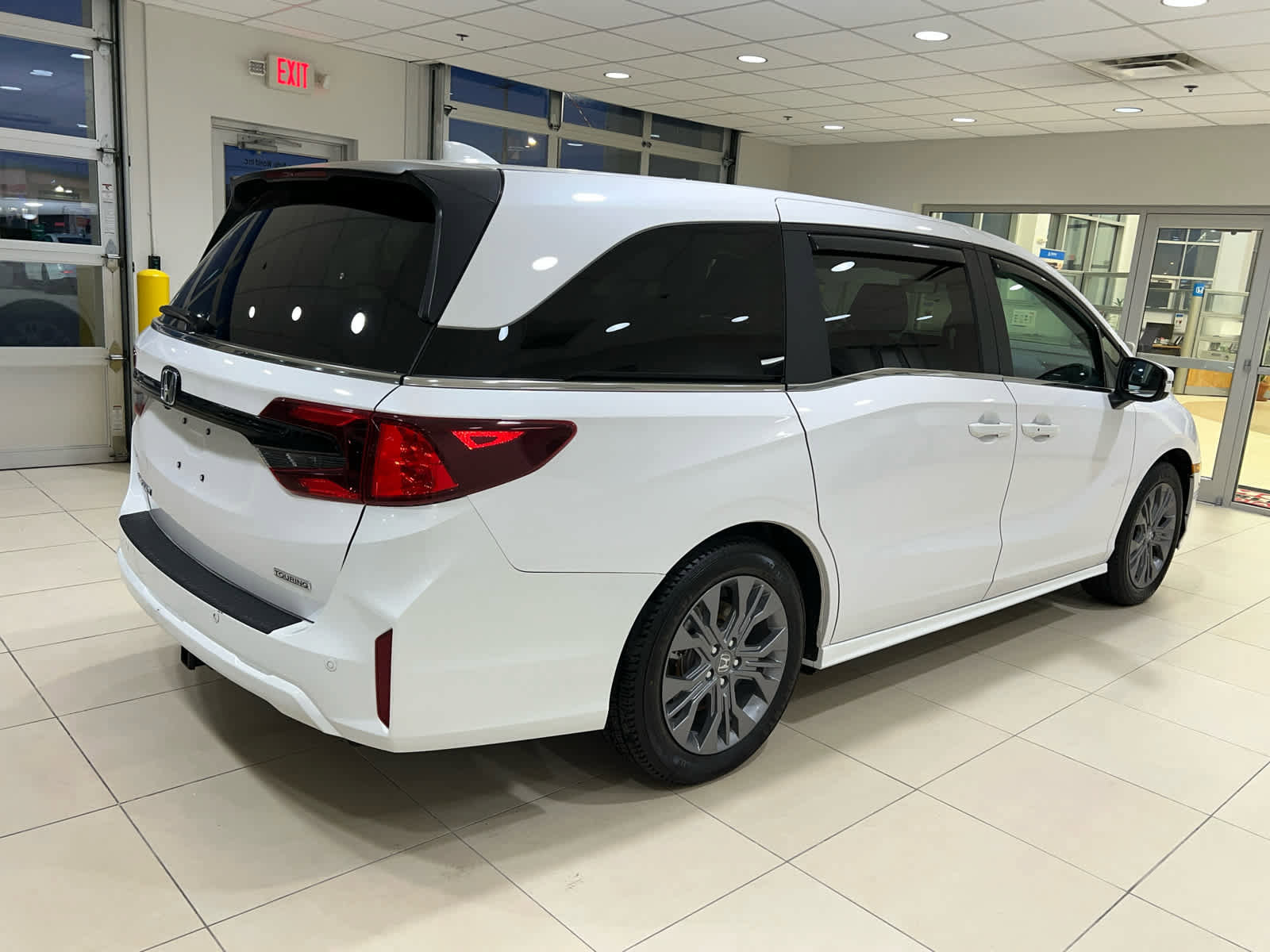 Certified 2025 Honda Odyssey Touring image 20
