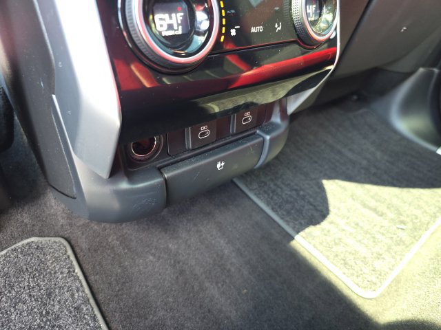 Used 2022 Land Rover Range Rover Sport HST AWD/4WD image 38
