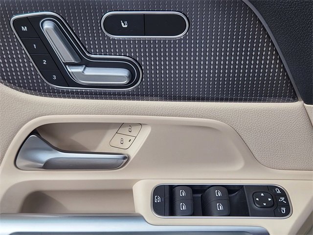 Certified 2023 Mercedes-Benz EQB 300 4MATIC image 11