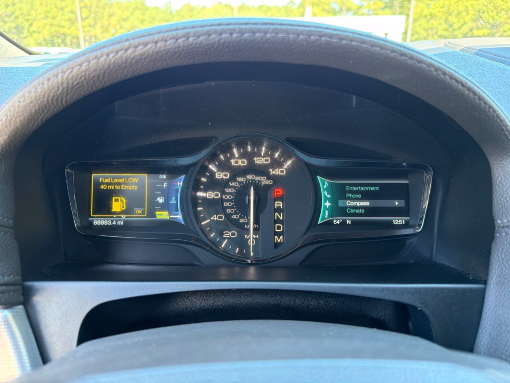 Used 2012 Lincoln MKX FWD image 9
