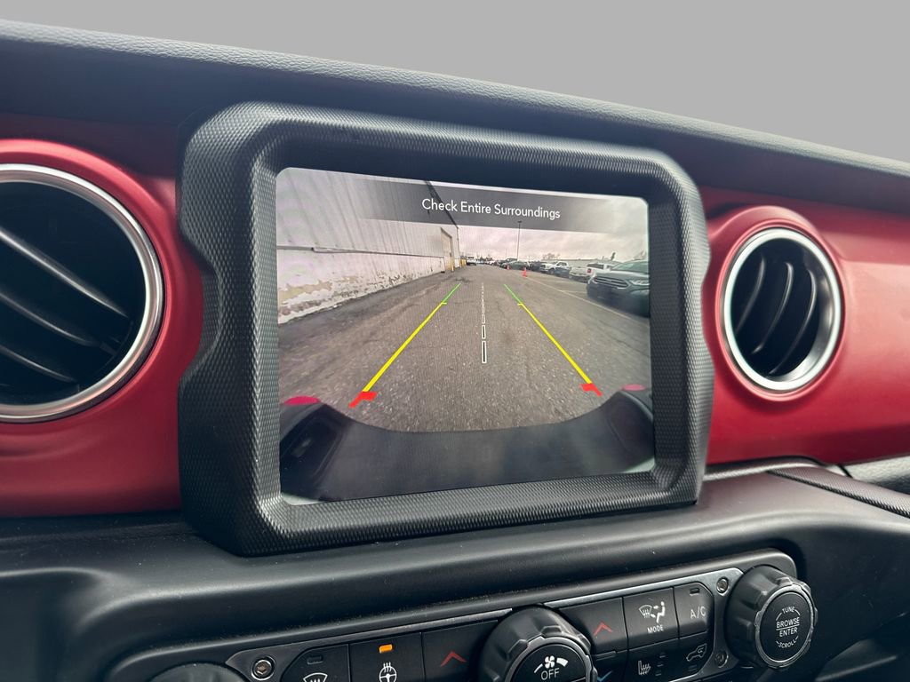 Used 2022 Jeep Gladiator Rubicon w/ Cold Weather Group image 19