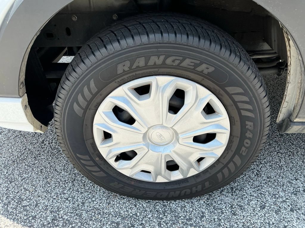Certified 2025 Ford Transit 350 XLT RWD image 31