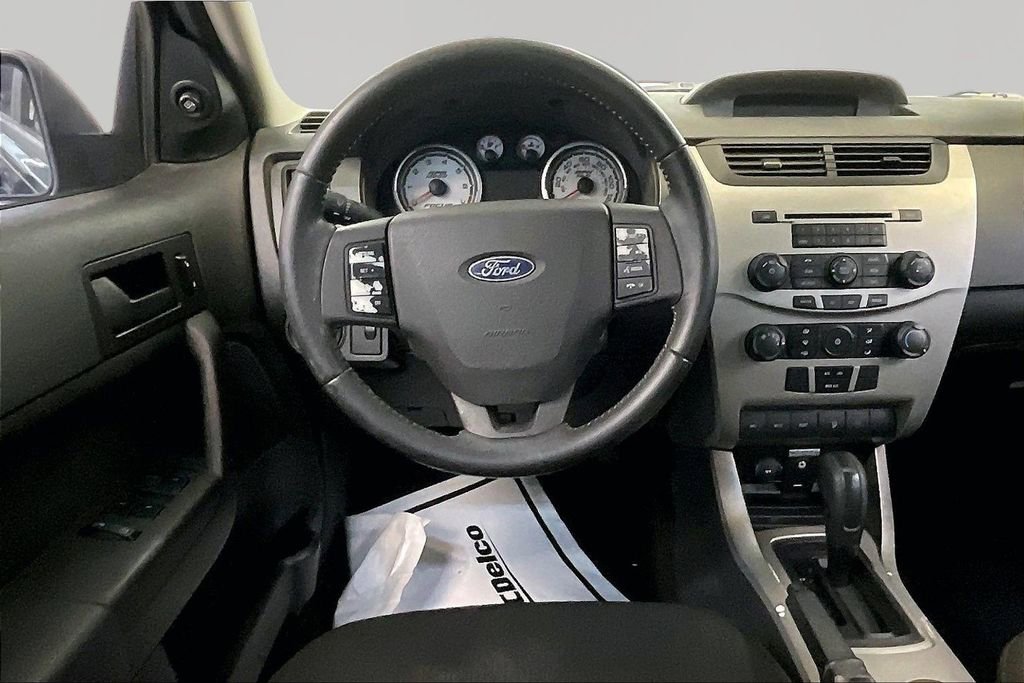 Used 2008 Ford Focus SE FWD image 10