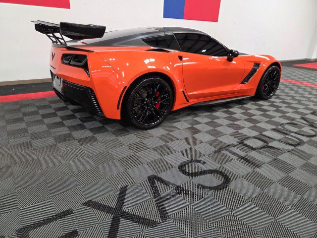 Used 2019 Chevrolet Corvette Z06 RWD image 16