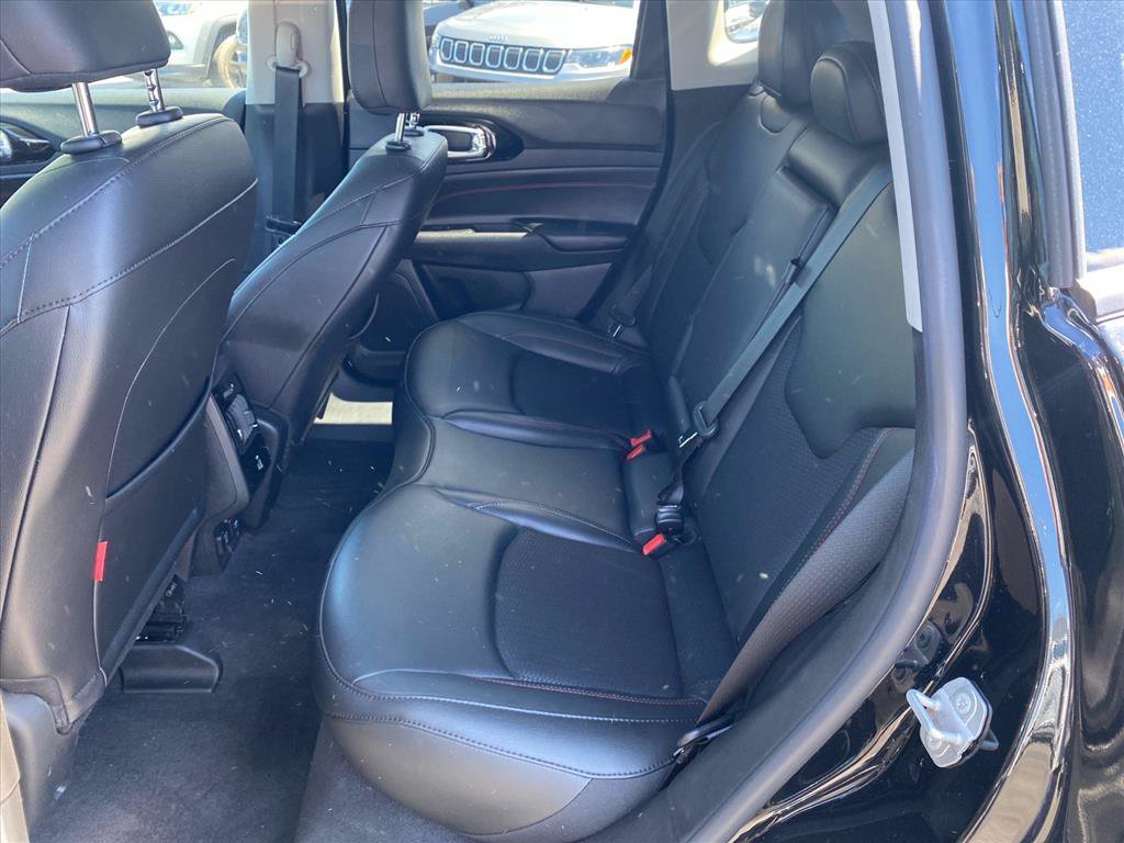 Used 2022 Jeep Compass Trailhawk w/ Trailhawk Convenience Group AWD/4WD image 23