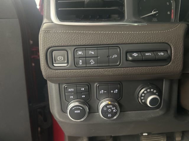 Used 2021 GMC Yukon Denali AWD/4WD image 8