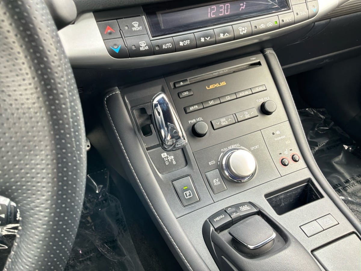 Used 2012 Lexus CT 200h Premium w/ Premium Audio Pkg (F Sport) FWD image 17