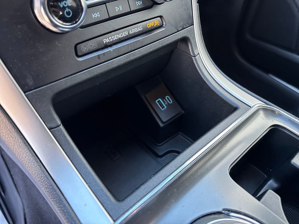 Used 2024 Ford Edge ST-Line image 19