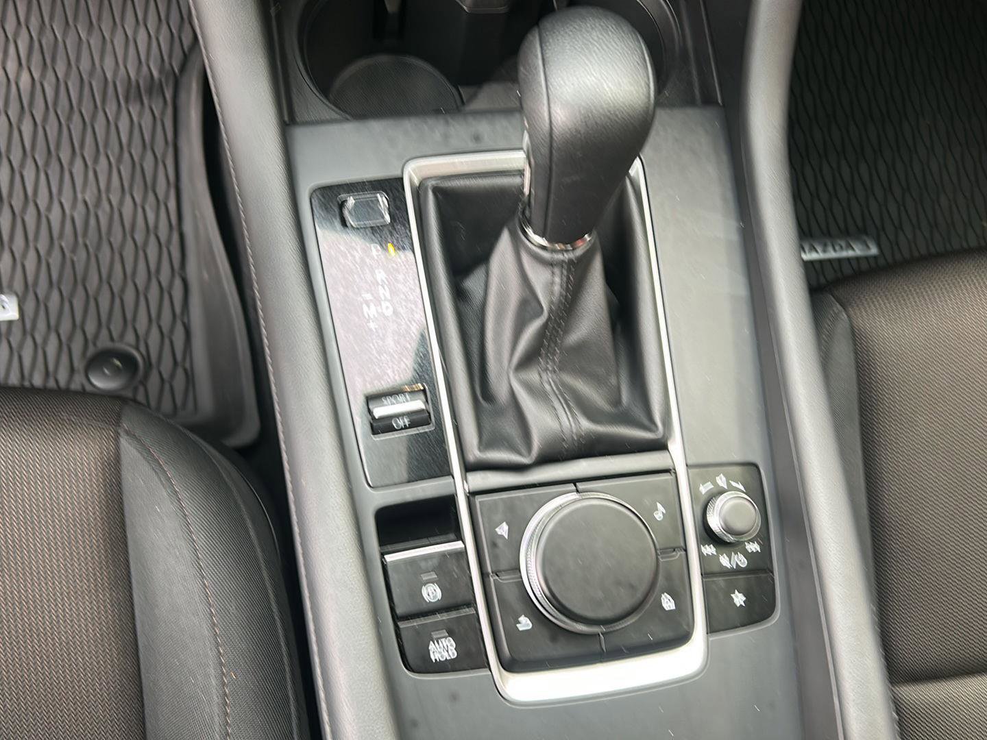 Used 2022 MAZDA MAZDA3 s image 16