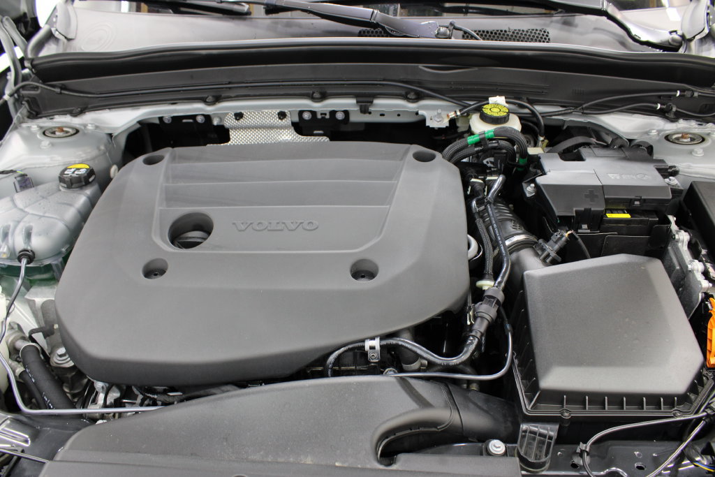 Used 2026 Volvo XC40 B5 Plus AWD/4WD image 35