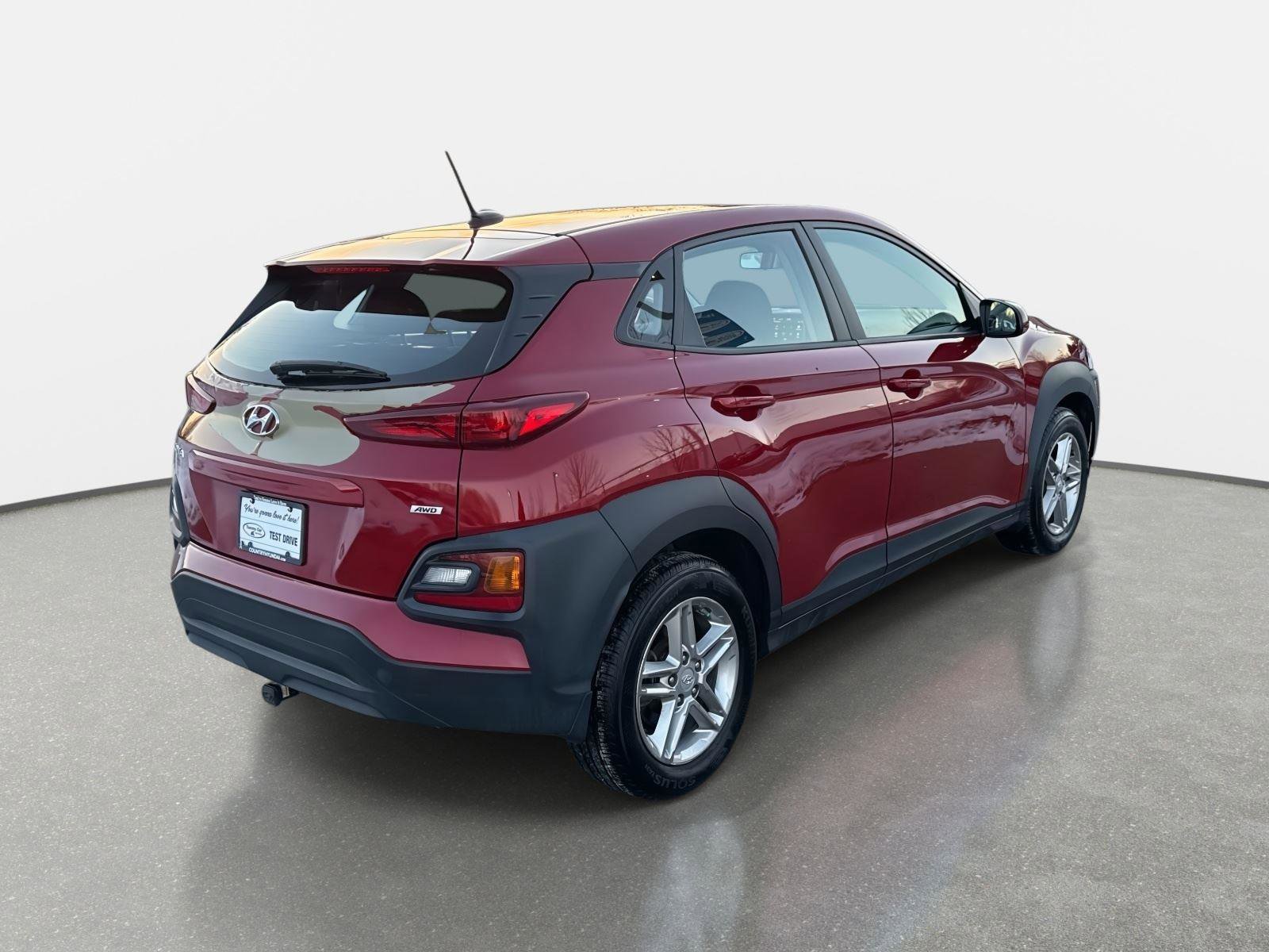 Used 2021 Hyundai Kona SE w/ Cargo Package image 5