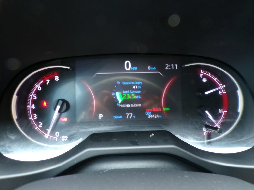 Used 2024 Toyota RAV4 XLE w/ Convenience Package FWD image 25