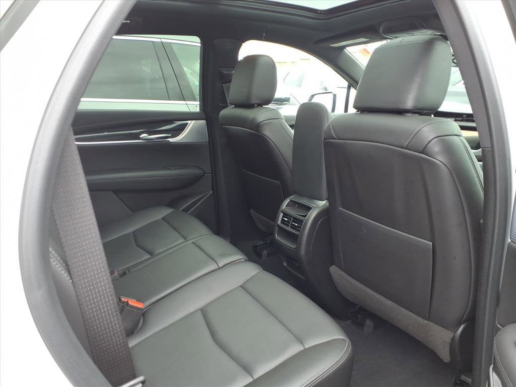 Used 2023 Cadillac XT5 Premium Luxury w/ Technology Package AWD/4WD image 30