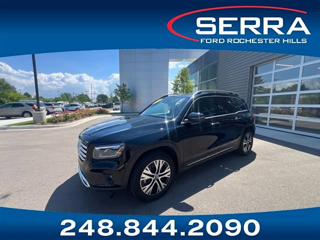 Used 2025 Mercedes-Benz GLB 250 4MATIC image 1