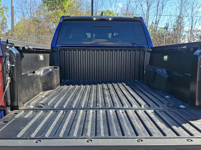 Used 2024 Toyota Tacoma SR5 AWD/4WD image 30