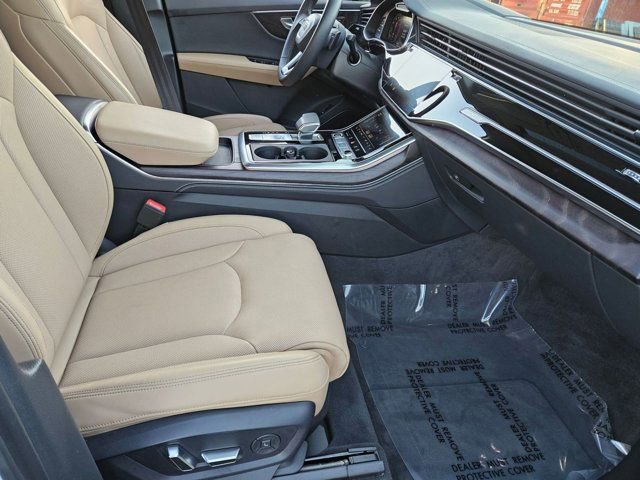 Certified 2025 Audi Q7 3.0T Prestige AWD/4WD image 21