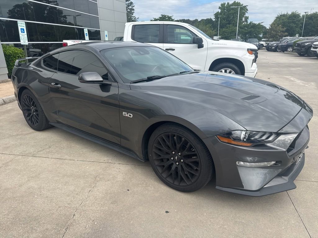 Used 2018 Ford Mustang GT Premium w/ GT Performance Package RWD image 3