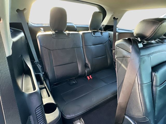 Used 2021 Ford Explorer XLT image 26