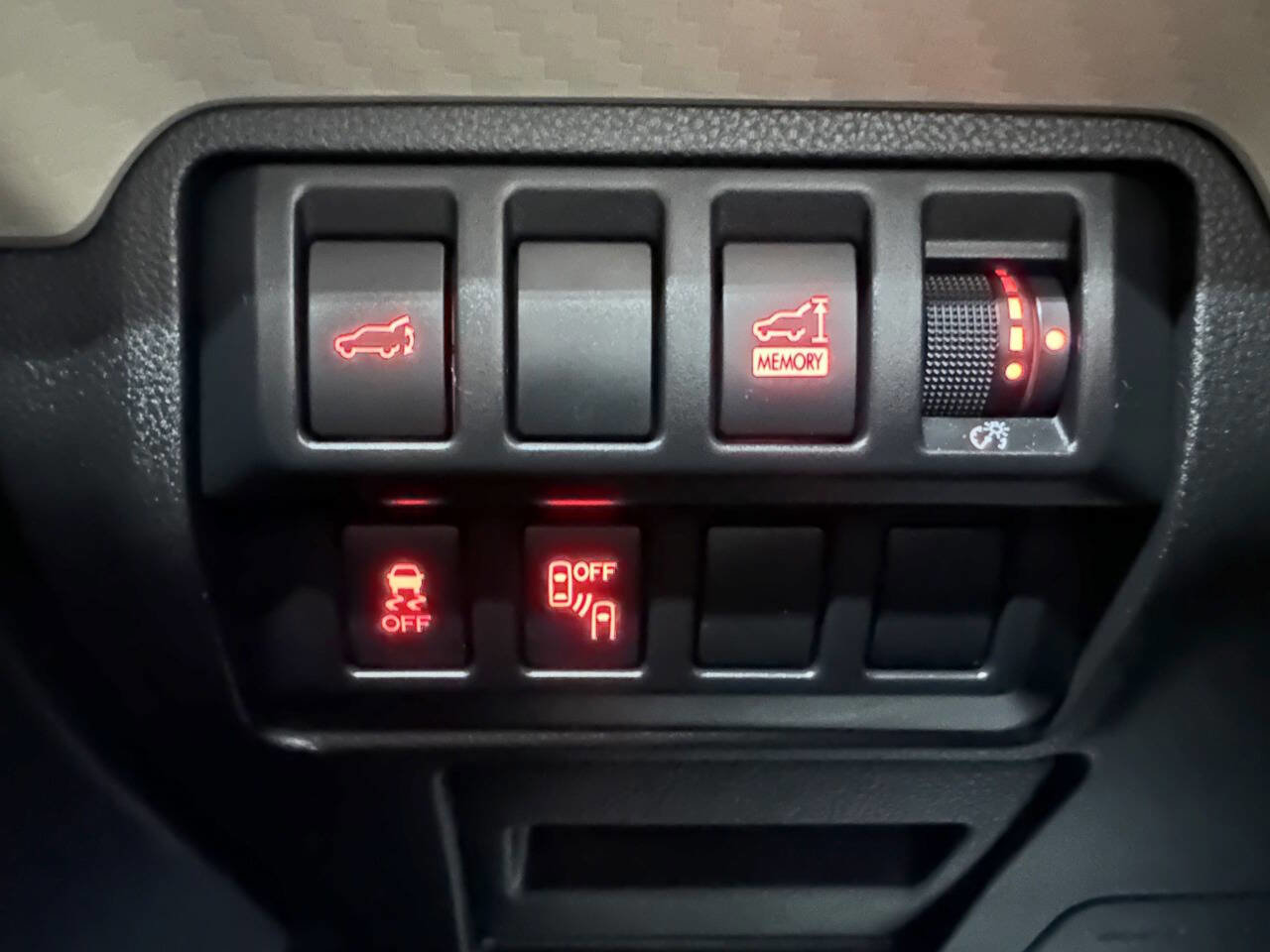 Used 2019 Subaru Ascent Premium image 23