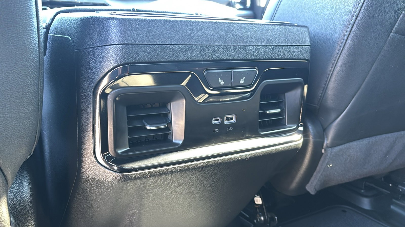 Used 2024 GMC Sierra 2500 AT4 w/ AT4 Premium Plus Package image 29