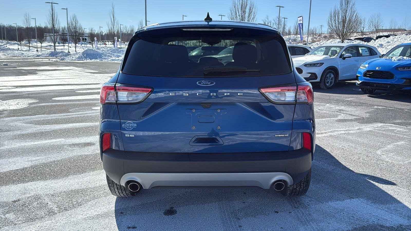 Used 2022 Ford Escape SE image 8