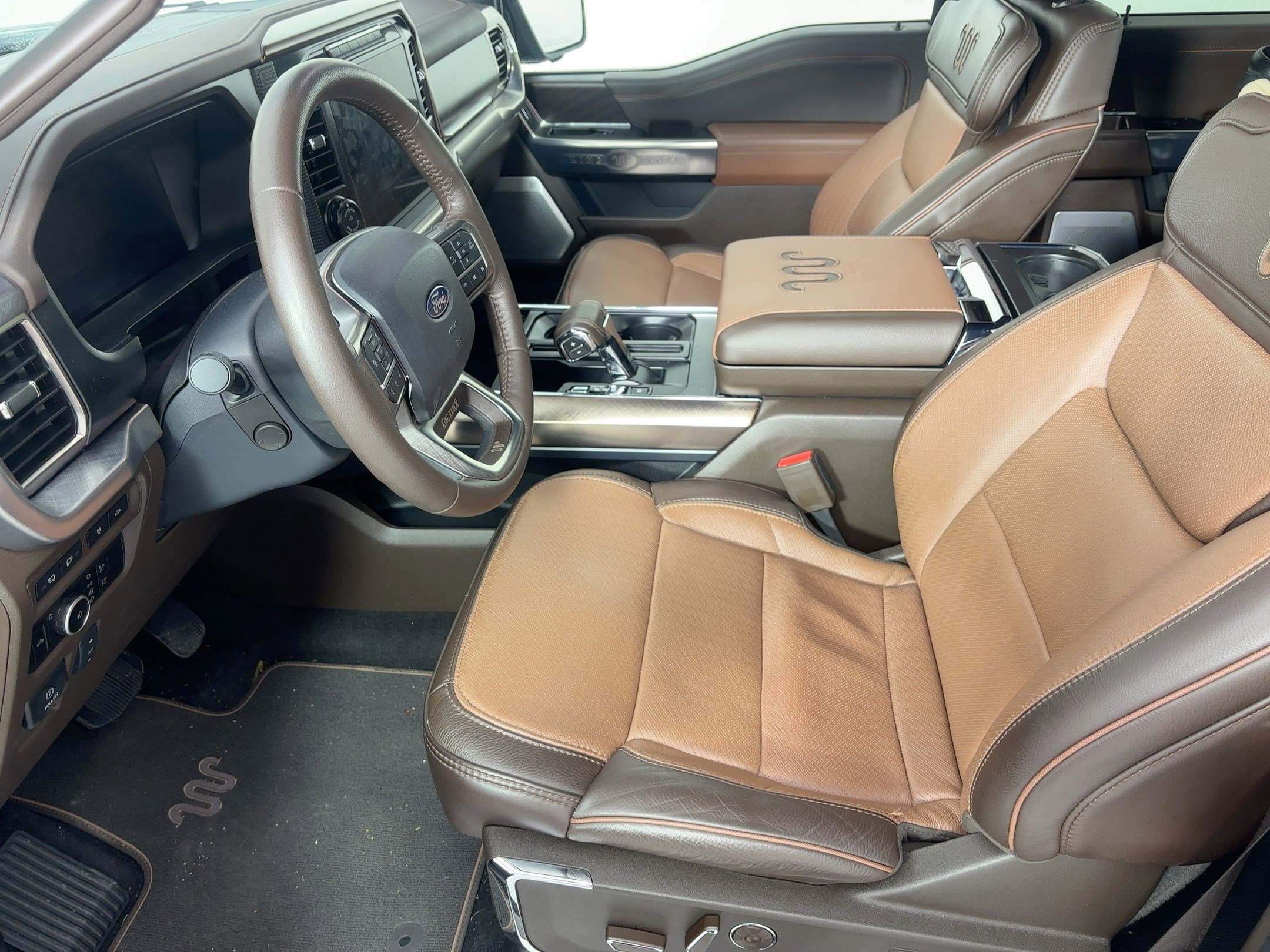 Used 2024 Ford F150 King Ranch w/ FX4 Off-Road Package image 5