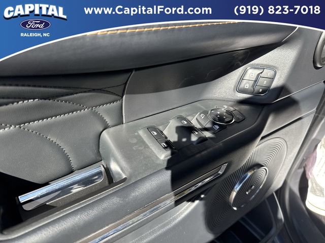 Used 2022 Ford Expedition Platinum image 20