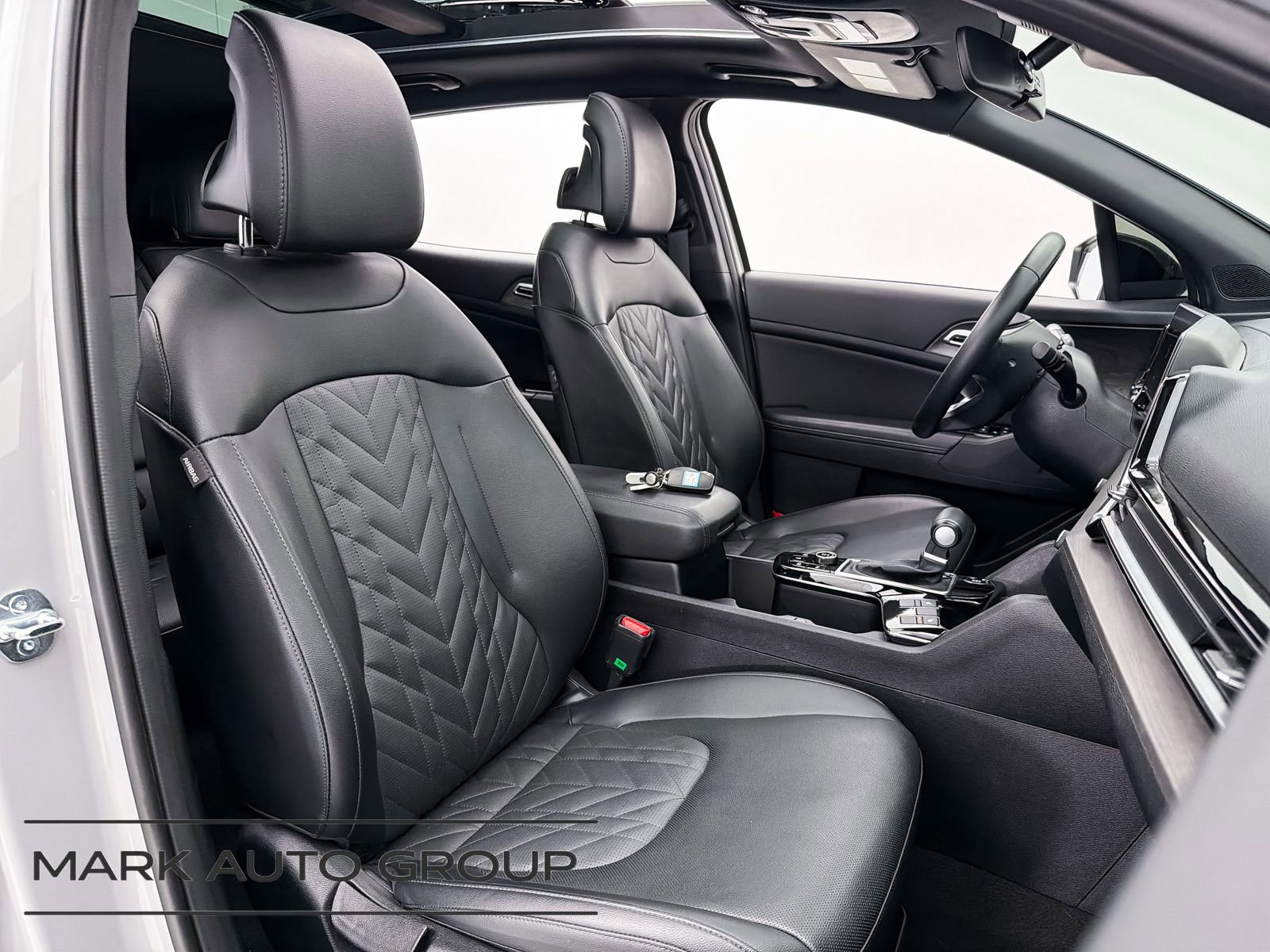 Used 2024 Kia Sportage X-Line w/ X-Line Premium Package image 28