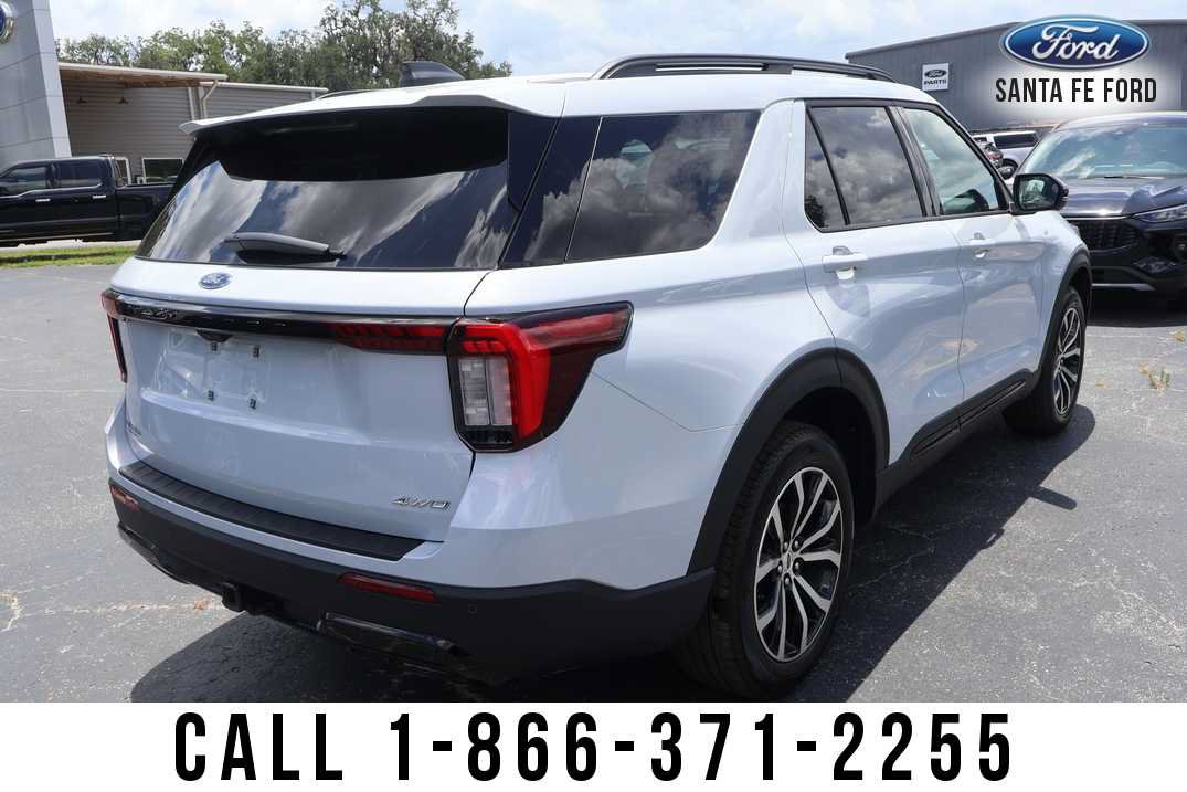 New 2026 Ford Explorer ST-Line AWD/4WD image 5