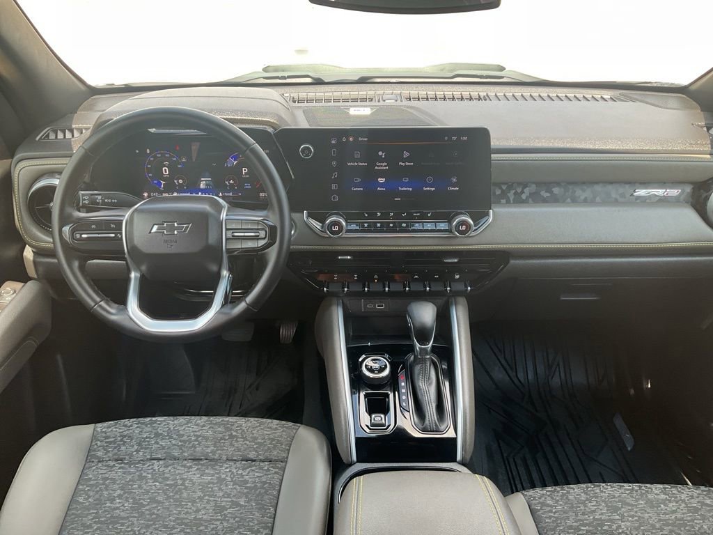 Used 2024 Chevrolet Colorado ZR2 w/ Technology Package image 3
