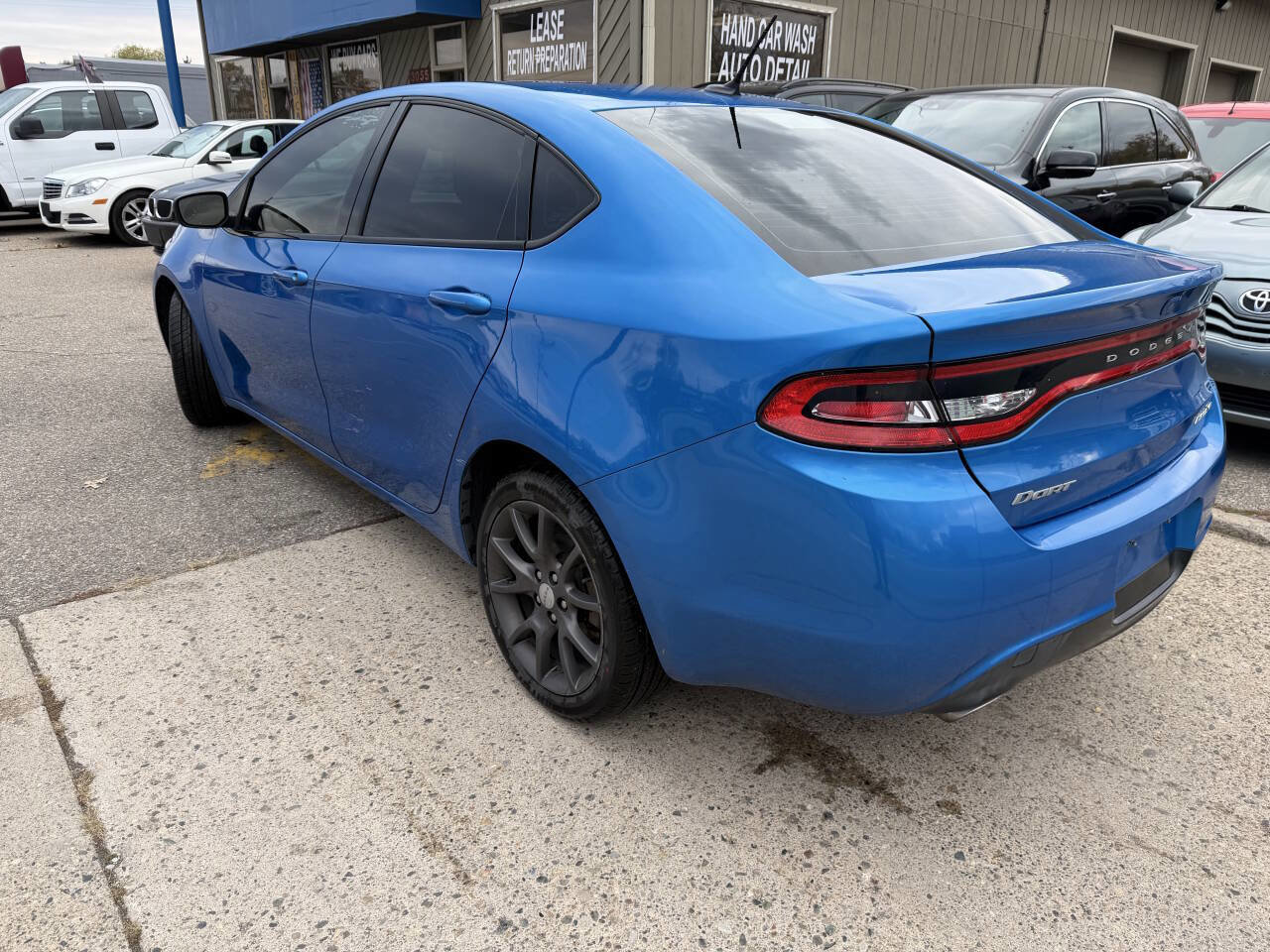Used 2015 Dodge Dart SXT image 9