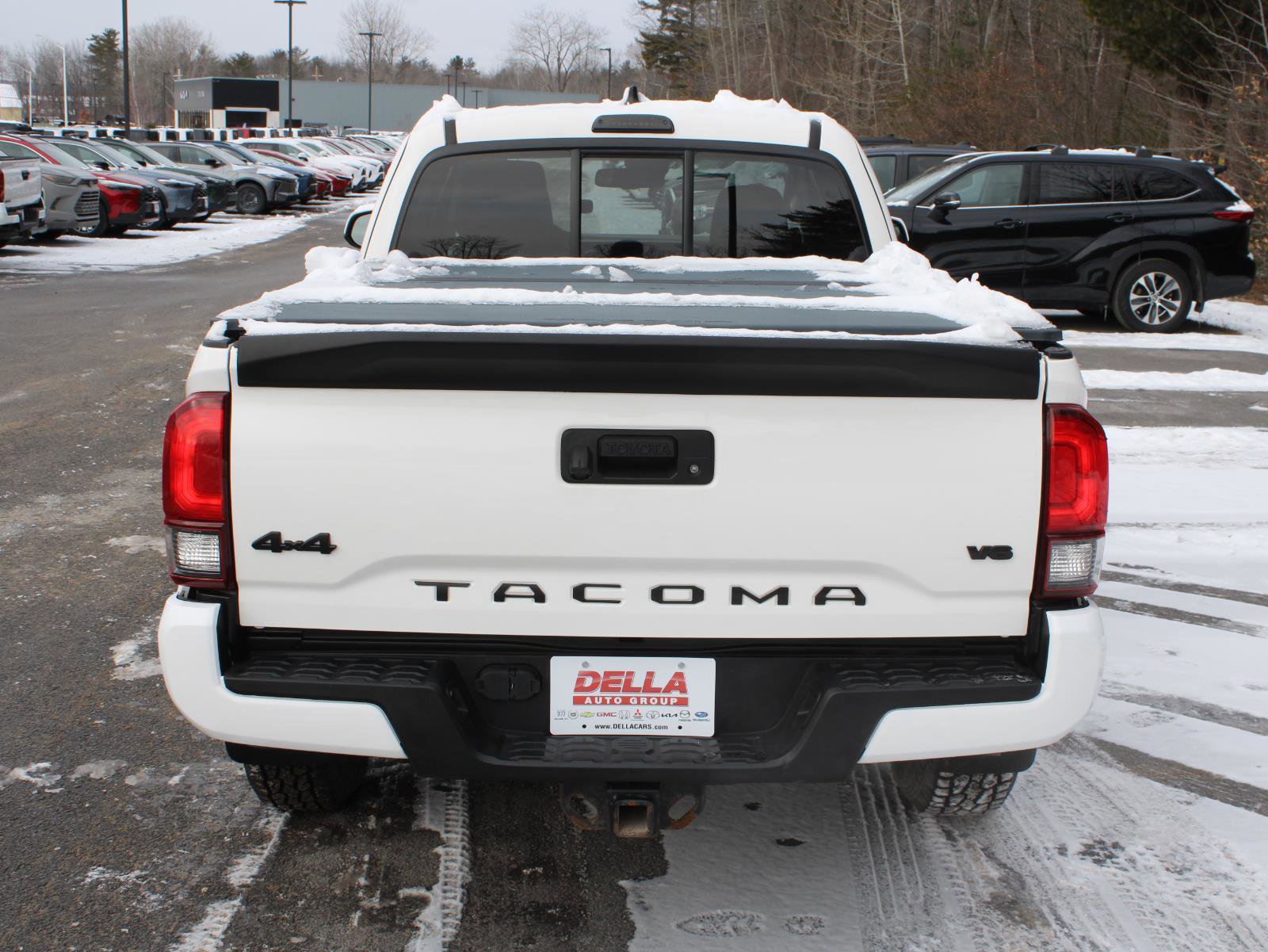Certified 2021 Toyota Tacoma SR5 image 6