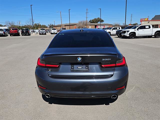 Used 2022 BMW 330i Sedan w/ Convenience Package image 4