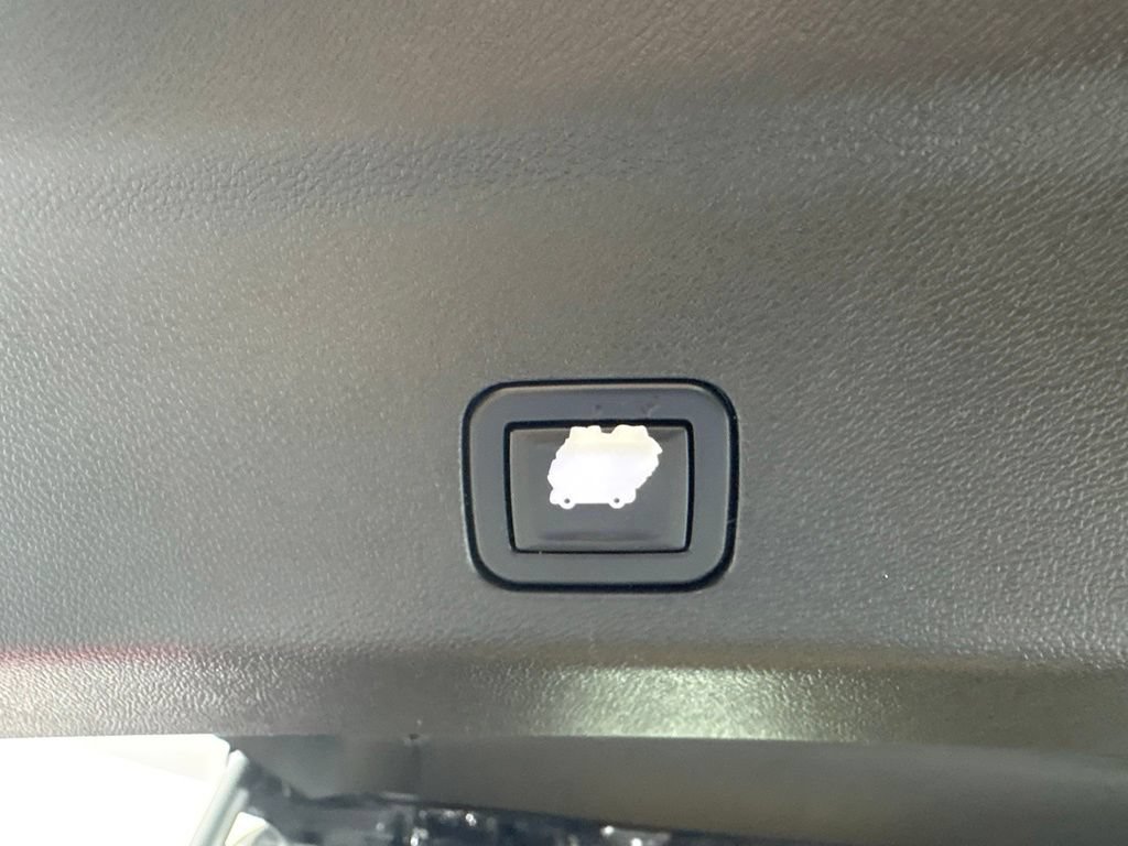 Used 2021 GMC Yukon Denali w/ Denali Premium Package RWD image 62