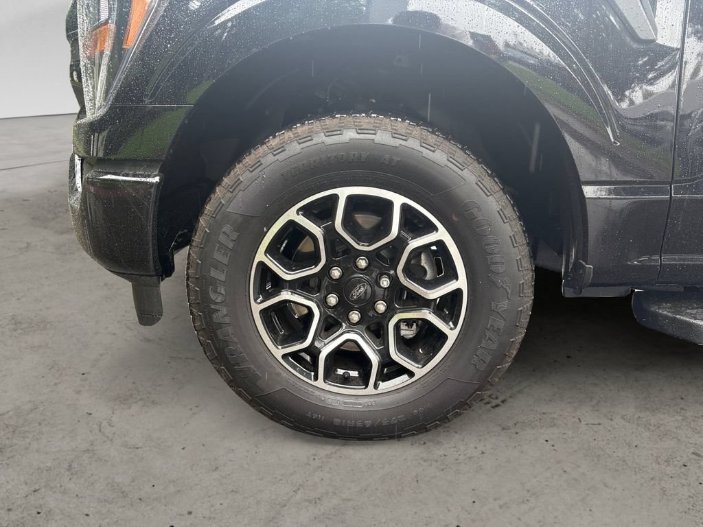 Used 2023 Ford F150 XL AWD/4WD image 9