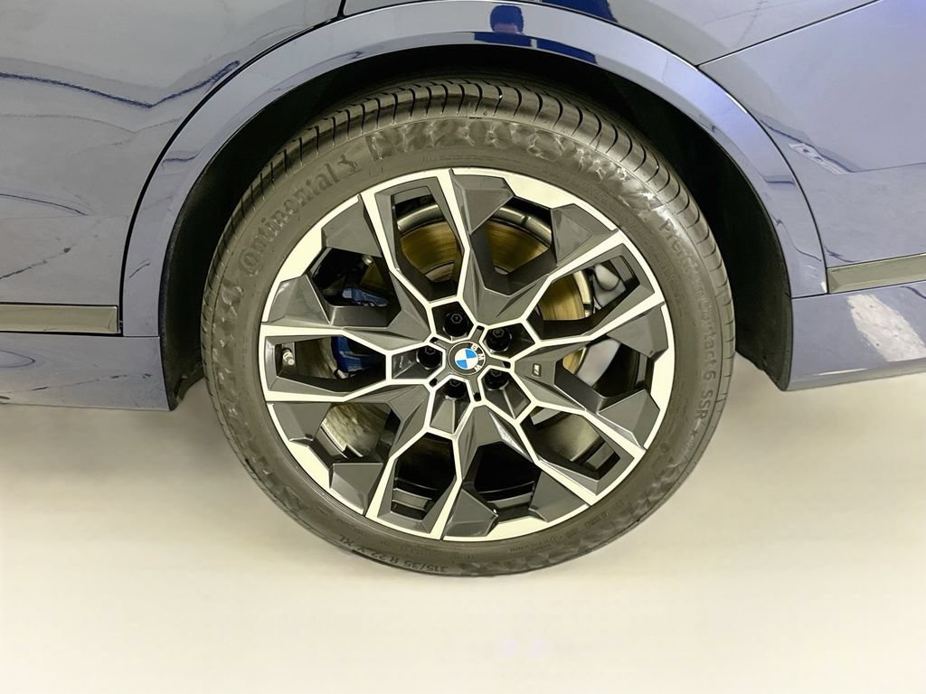 Certified 2026 BMW X7 xDrive40i w/ M Sport Package AWD/4WD image 30