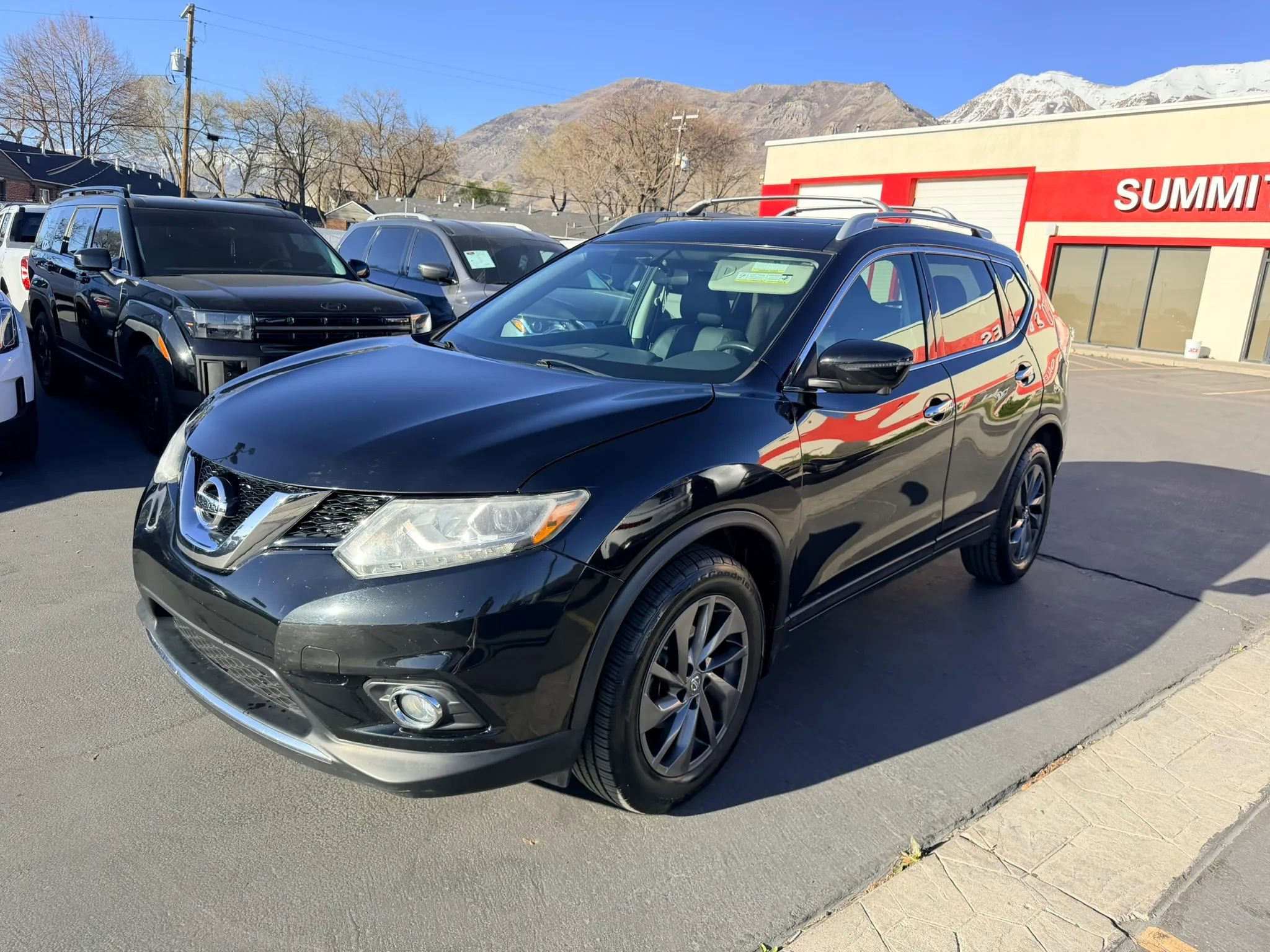Used 2016 Nissan Rogue SL w/ SL Premium Package image 8