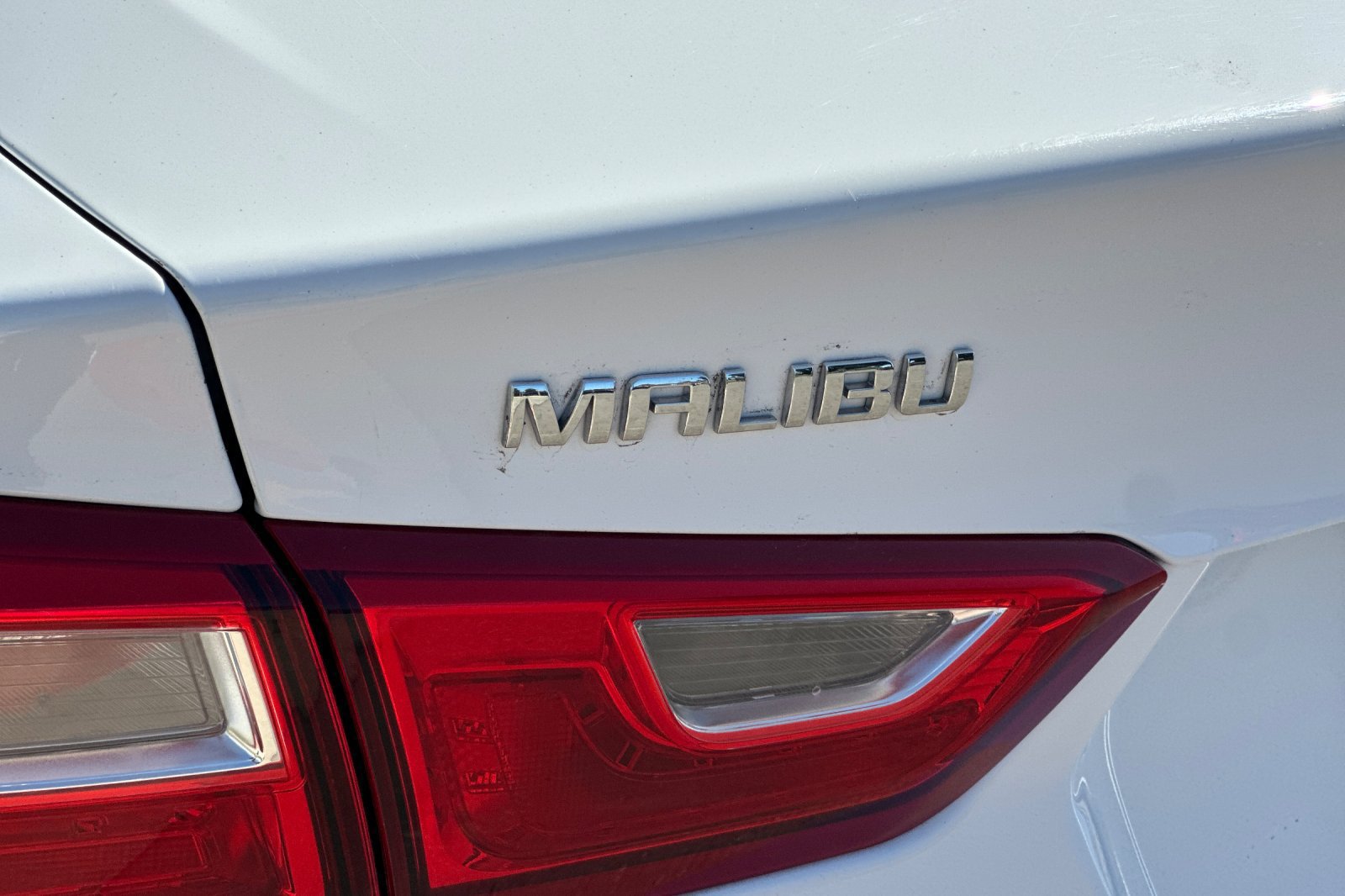 Used 2023 Chevrolet Malibu LT FWD image 26